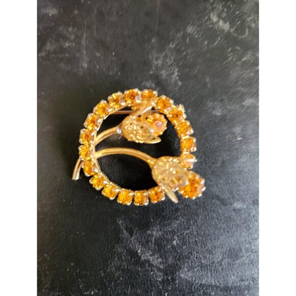Round Floral Tulip Brooch Surrounded by Yellow Topaz Colour - Picture 6 of 10